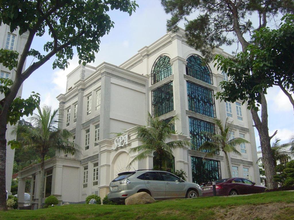 Royal Villas Halong Ha Long Exterior photo