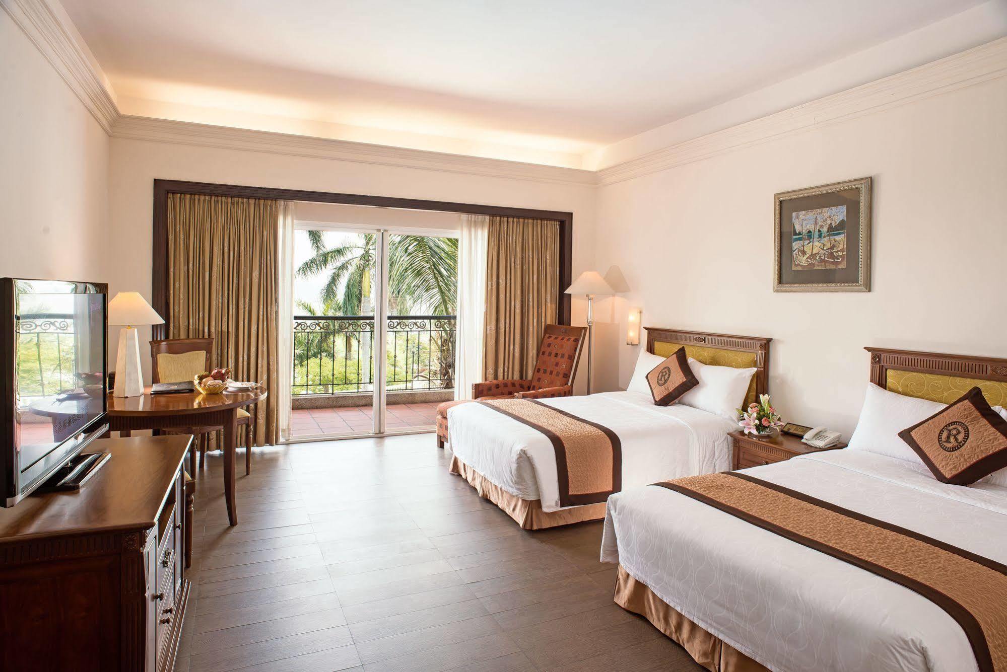 Royal Villas Halong Ha Long Exterior photo
